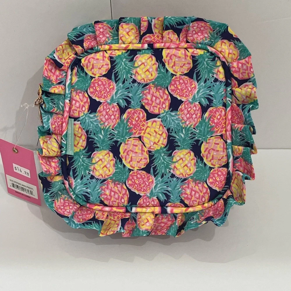 Simply Southern Ruffle Accessory
Bag-Mini Pineapple New! - Picture 2 of 6
